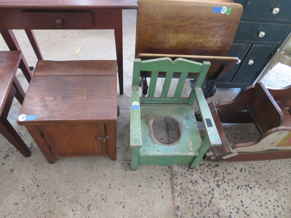 Image for Mid-Week Antique and Collectible Sale