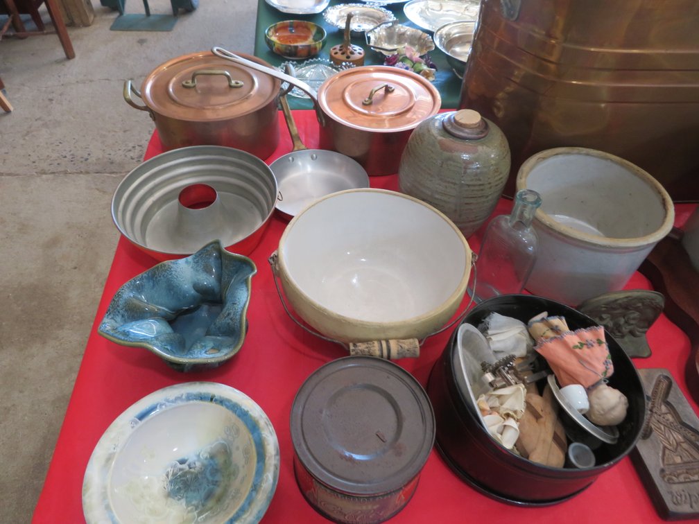 Image for Mid-Week Antique and Collectible Sale