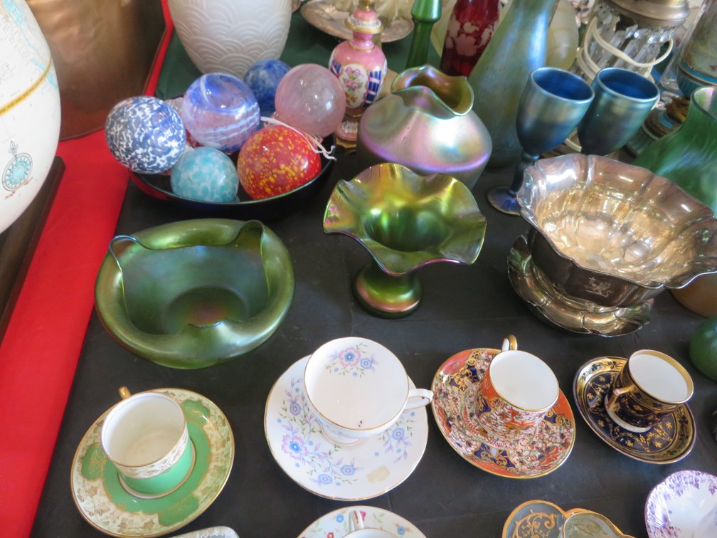 Image for Mid-Week Antique and Collectible Sale