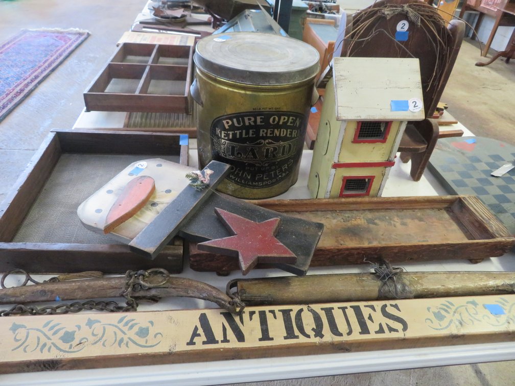 Image for Mid-Week Antique and Collectible Sale