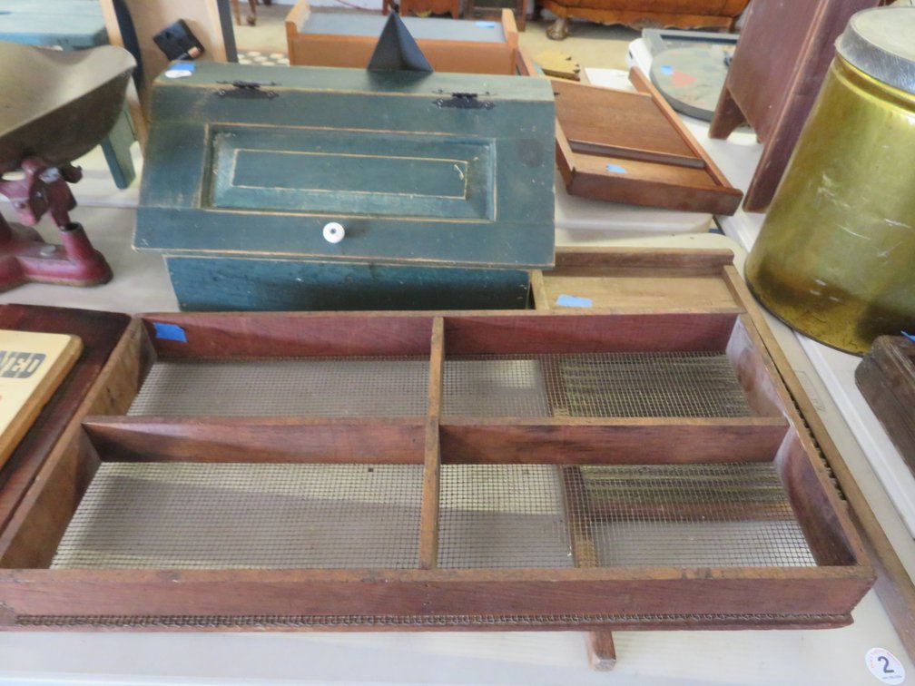 Image for Mid-Week Antique and Collectible Sale