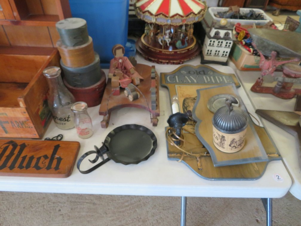 Image for Mid-Week Antique and Collectible Sale