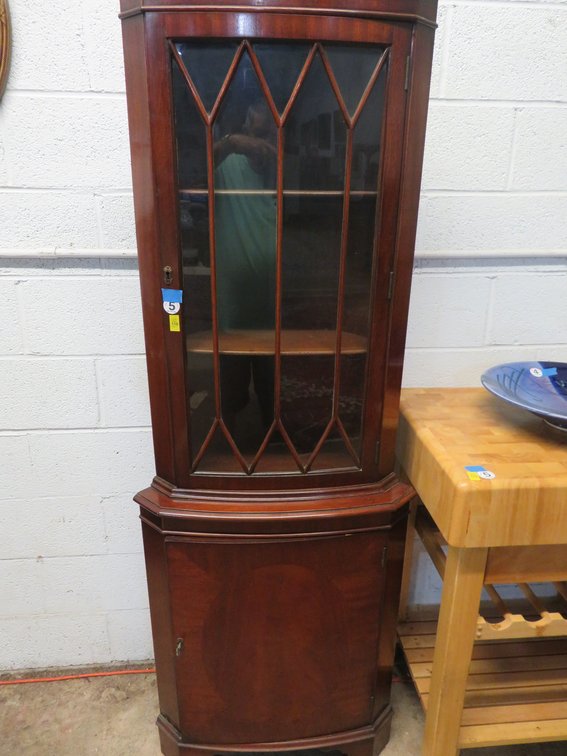 Image for September 3rd Antique and Collectible Sale!