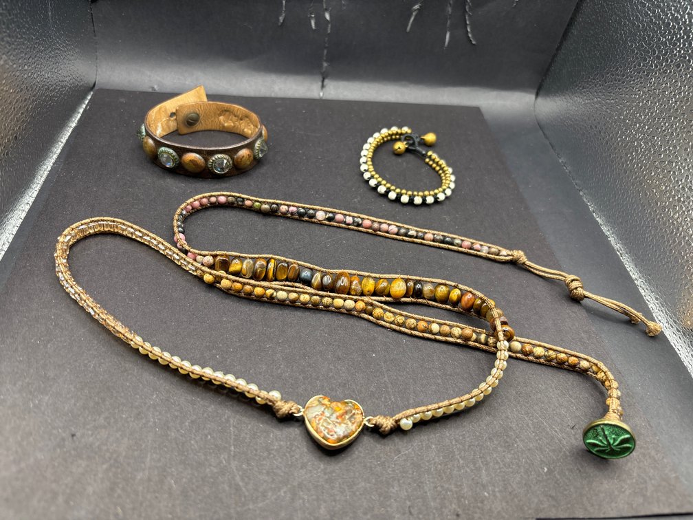 Image for Chesterfield Estate Auction | Sterling Silver, Gold Jewelry, Antiques & Fine Furnishings