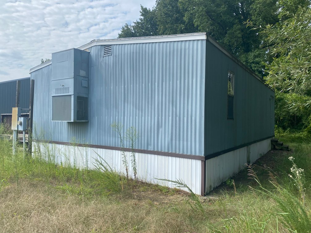 Image for Foreclosure Auction - 8,295 sq ft Industrial Warehouse/Office Flex Property on 5 acres - 16388 Industrial Dr. Milford, VA 22514
