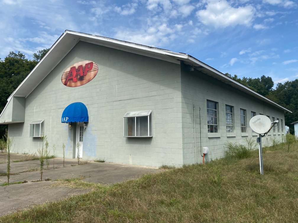 Image for Foreclosure Auction - 8,295 sq ft Industrial Warehouse/Office Flex Property on 5 acres - 16388 Industrial Dr. Milford, VA 22514