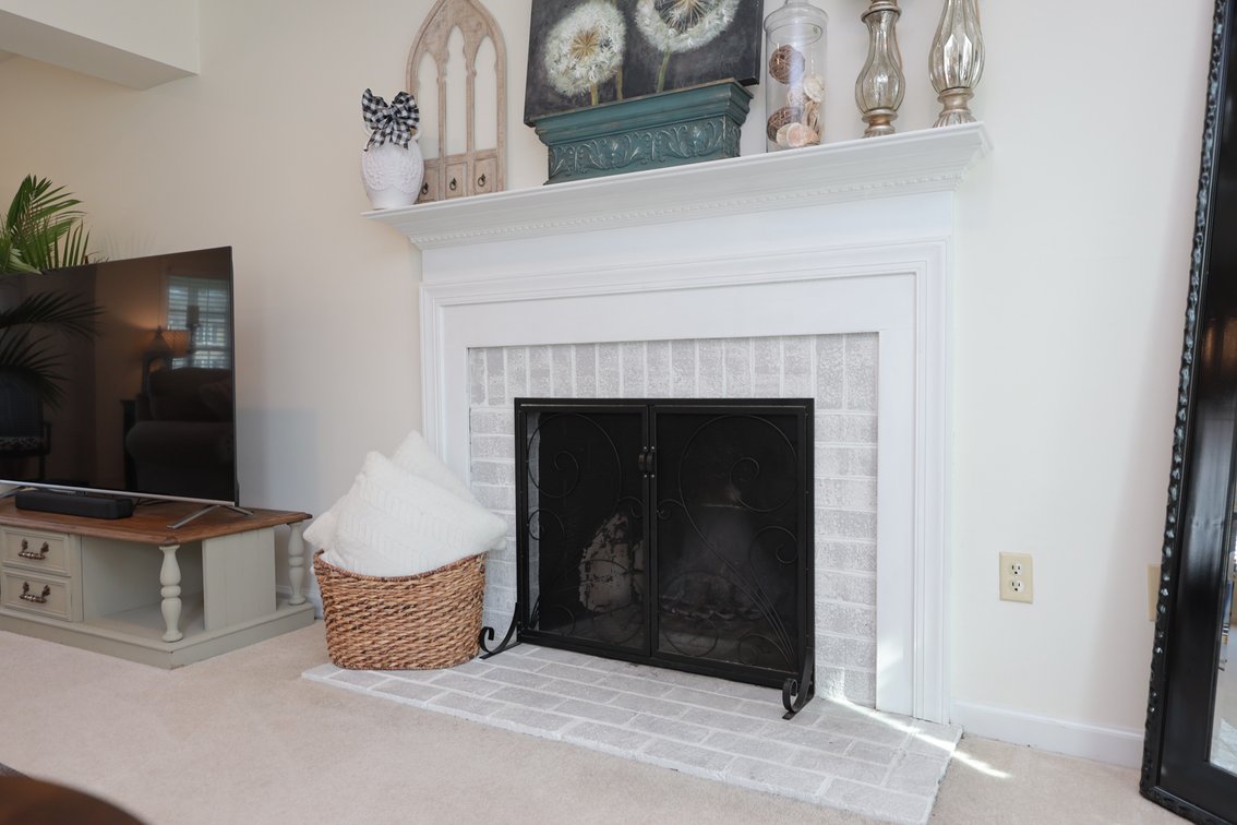 Image for 4BR/2.5BA Home Auction in Richmond's West End - 2035 Cambridge Dr