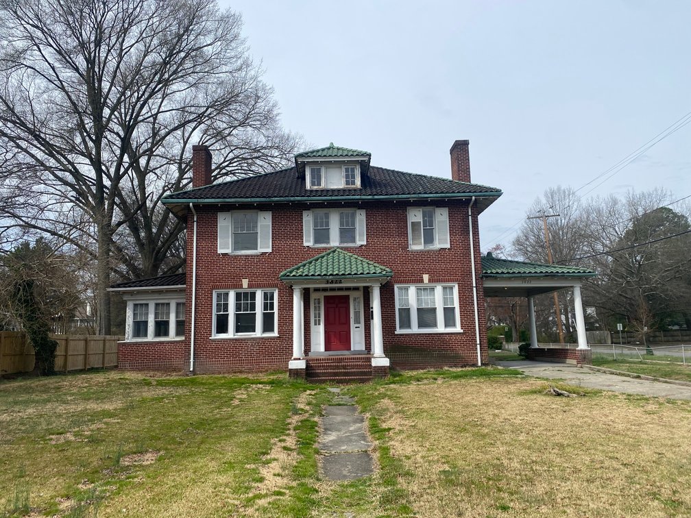 Image for Richmond VA - 2,792 SF Former Nursing Home - Zoned R-48 Multi Family Residential - 3822 Chamberlayne AVE