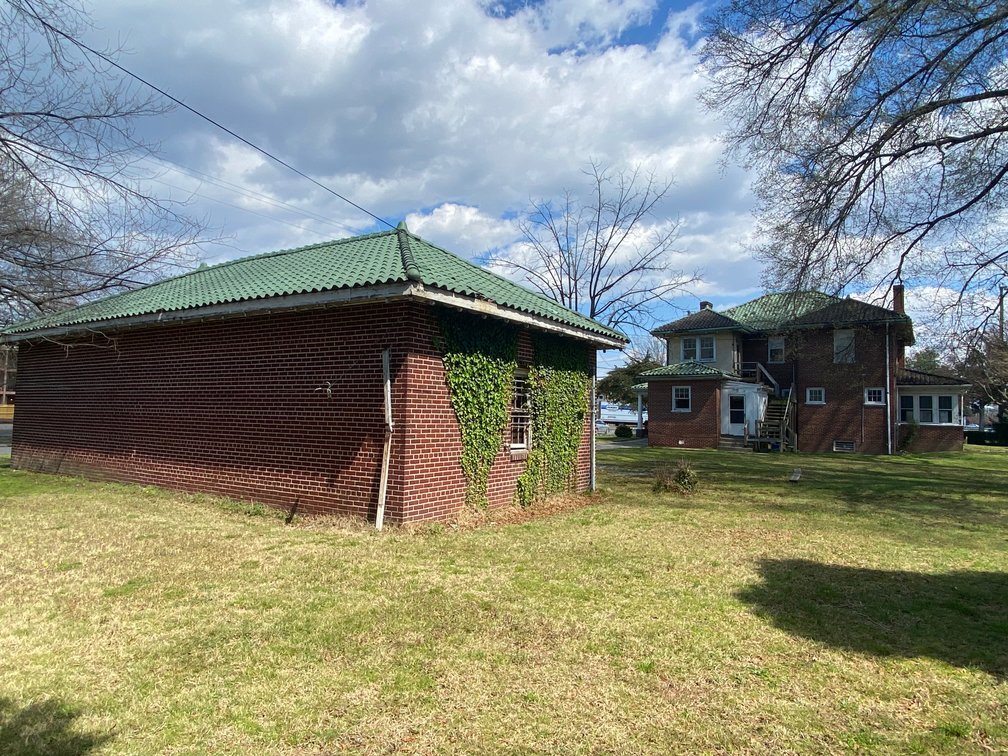 Image for Richmond VA - 2,792 SF Former Nursing Home - Zoned R-48 Multi Family Residential - 3822 Chamberlayne AVE