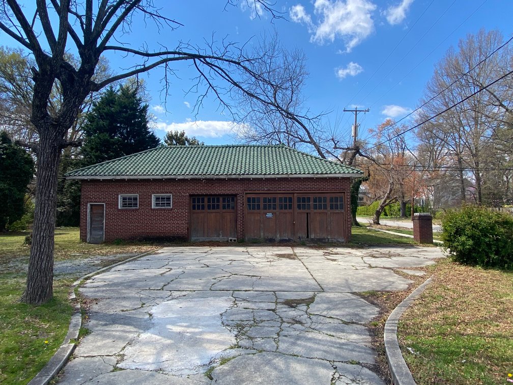 Image for Richmond VA - 2,792 SF Former Nursing Home - Zoned R-48 Multi Family Residential - 3822 Chamberlayne AVE