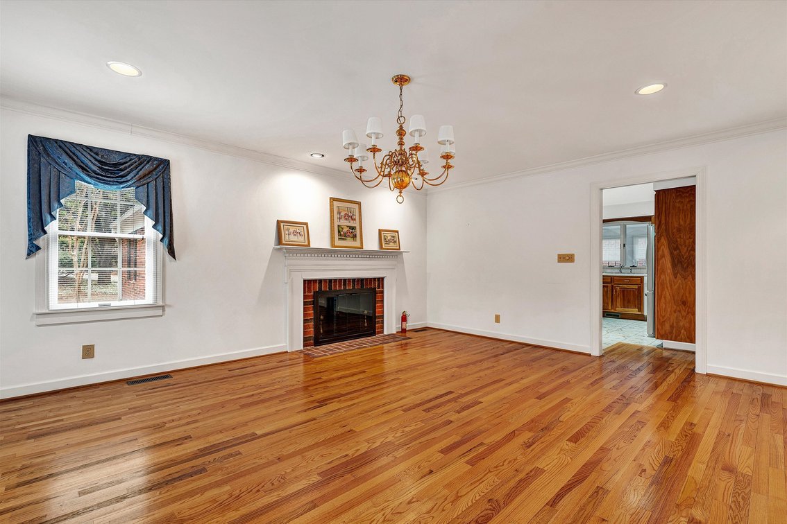 Image for Beautiful Troutville home with Colonial Williamsburg flair