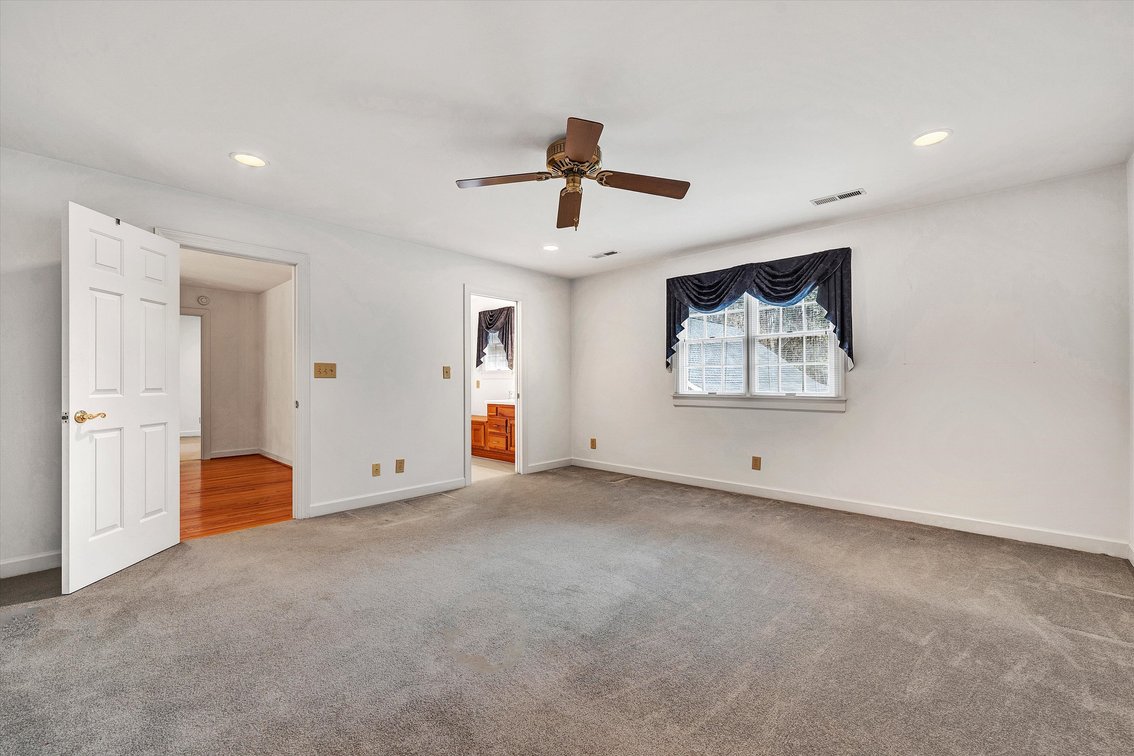 Image for Beautiful Troutville home with Colonial Williamsburg flair