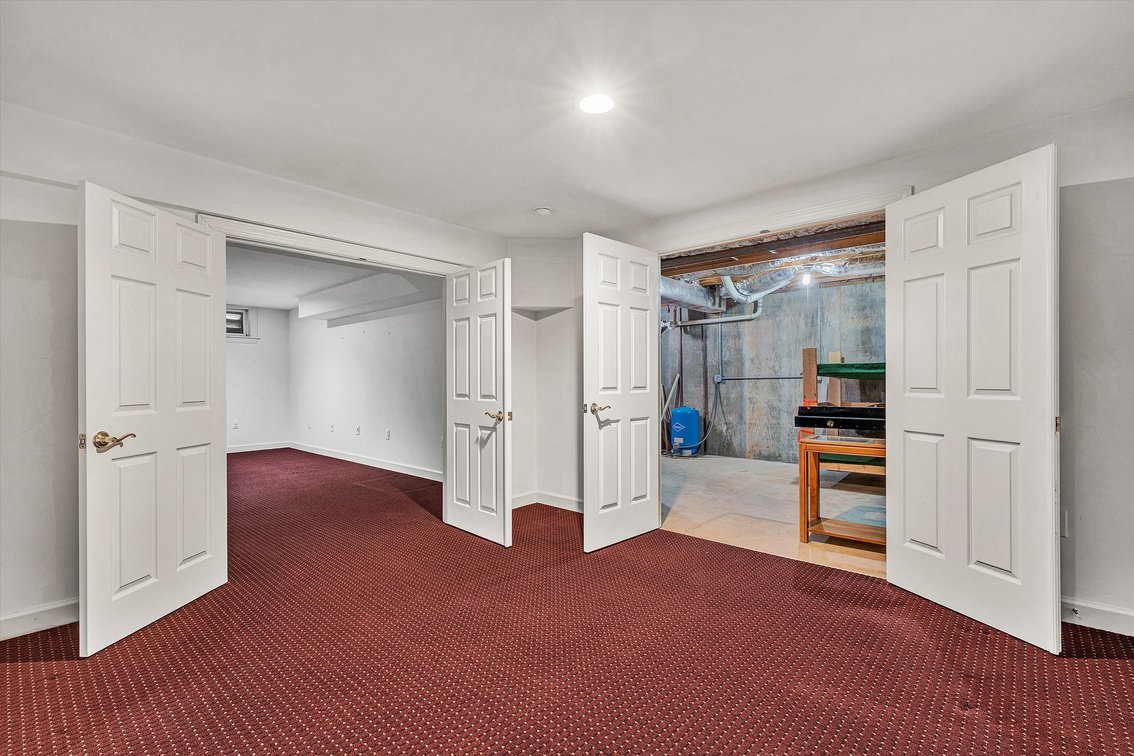 Image for Beautiful Troutville home with Colonial Williamsburg flair