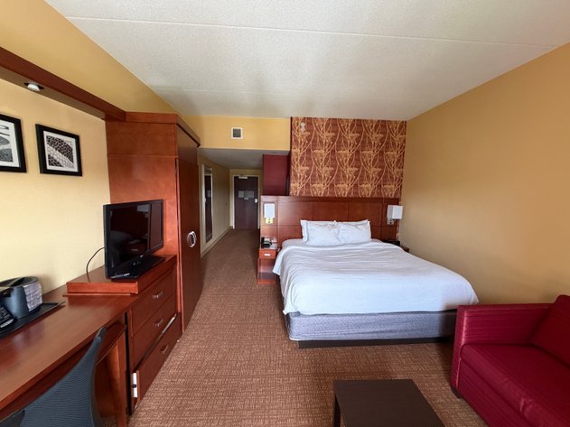 Image for Hotel Foreclosure Auction | 102-Room Hotel on 2.30± Acres | Bridgeport, WV