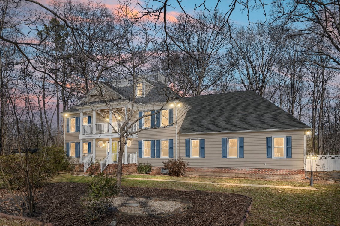 Image for Historic Pine Slash Estate - 10-Acre Colonial with Lake Frontage & Civil War Features - Former Patrick Henry Land!
