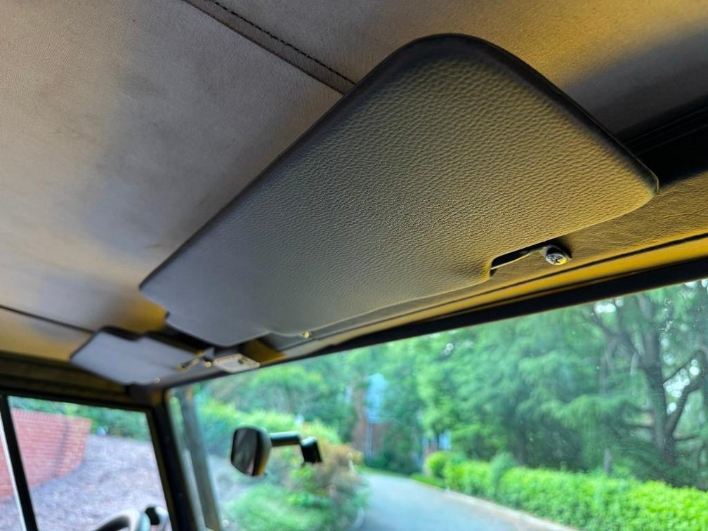 Image for 1994 Land Rover Defender 90 NAS