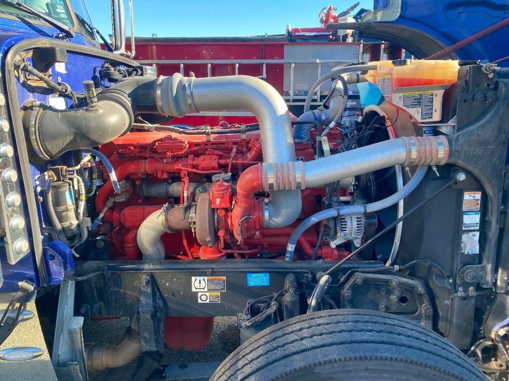 Image for Bankruptcy Court Ordered: 2022 Peterbilt 389 Sleeper Cab Road Tractor