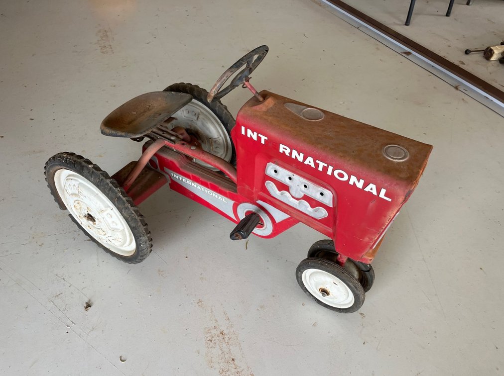 Image for Huddleston Estate Sale #3 Online Auction Smithwick, Tx