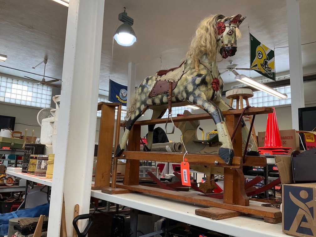 Image for Furniture, collectibles, household-Main back