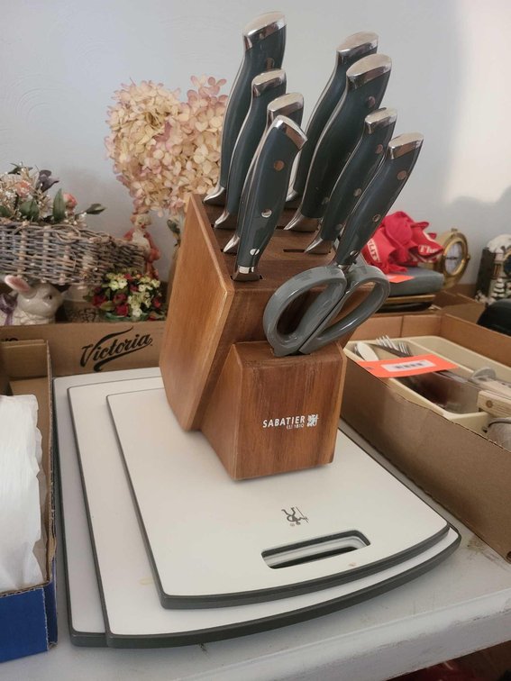 Image for Furniture, collectibles, household-Hazelwood Ln