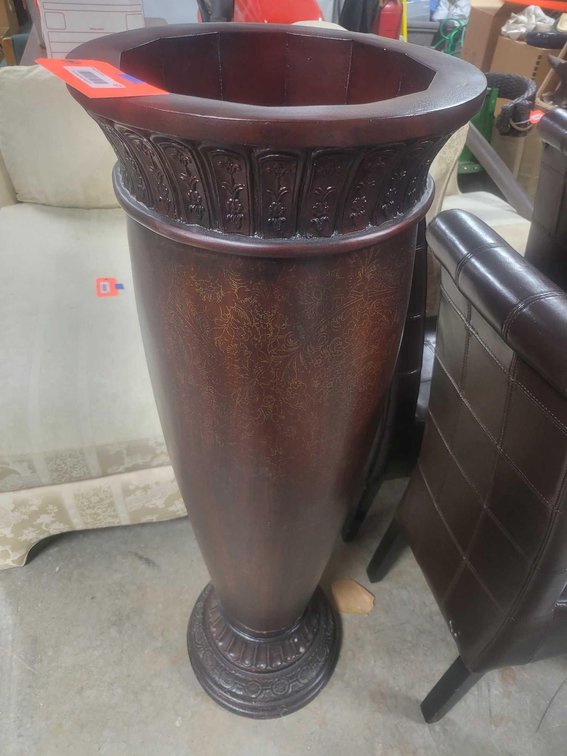 Image for Furniture, collectibles, household-Executive circle
