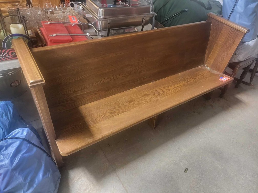 Image for Furniture, collectibles, household-Executive circle