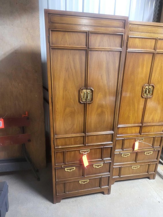 Image for Furniture, collectibles, household-Executive circle