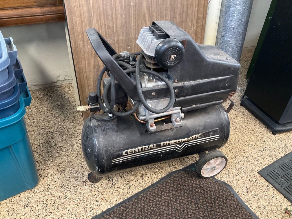 Image for Furniture, collectibles, household-Main back