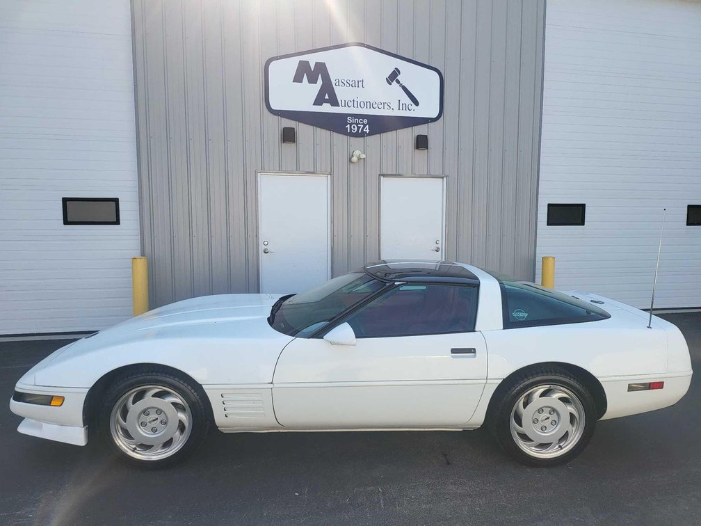 Image for Corvette, Furniture, collectibles, household-New south