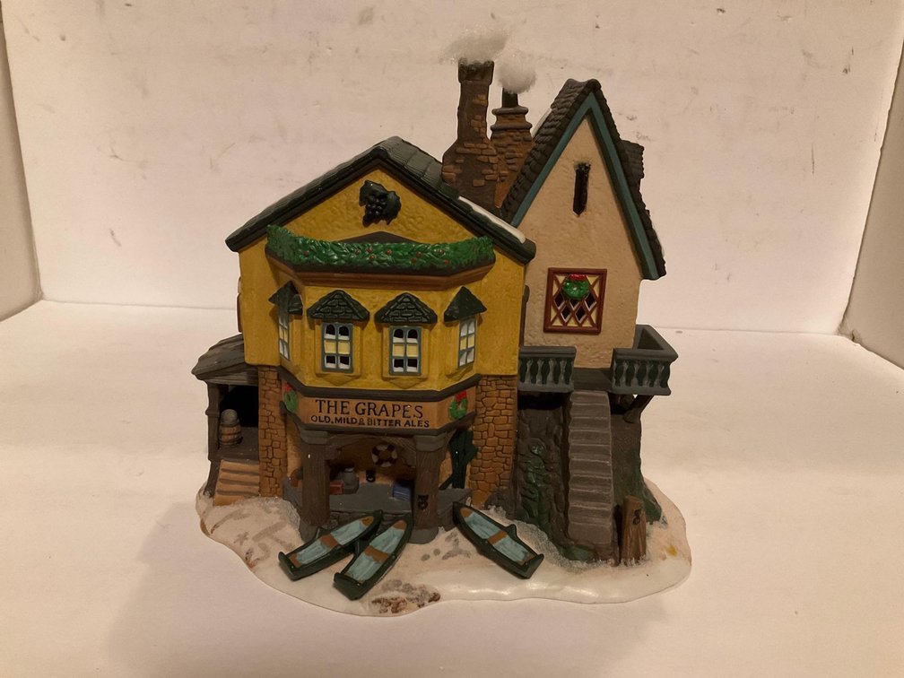 Image for Furniture, collectibles, household-Heritage Heights Rd