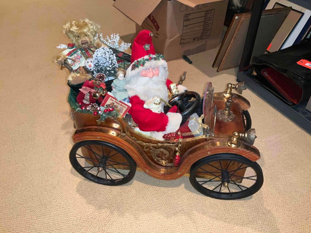 Image for Furniture, collectibles, household-Heritage Heights Rd