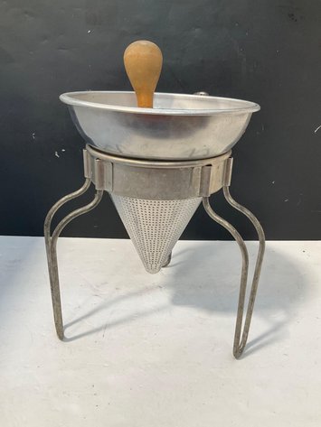 Image for Furniture, collectibles, hummels, new merchandise-New South