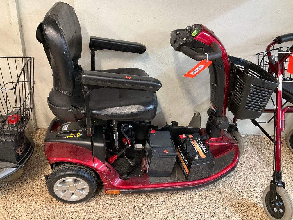 Image for Polaris ATV, Furniture, collectibles, household-Main front