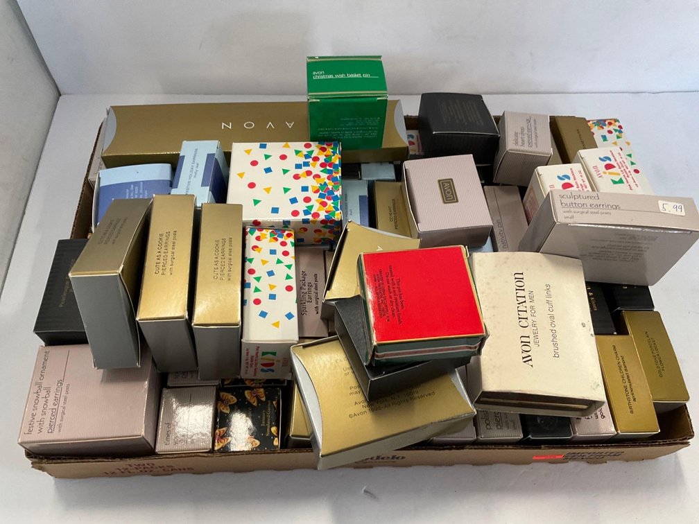 Image for Furniture, collectibles, household-Main Back