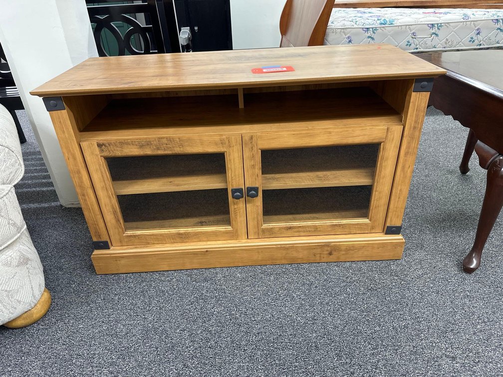 Image for Truck, furniture, jewelry, collectibles, household-Main front