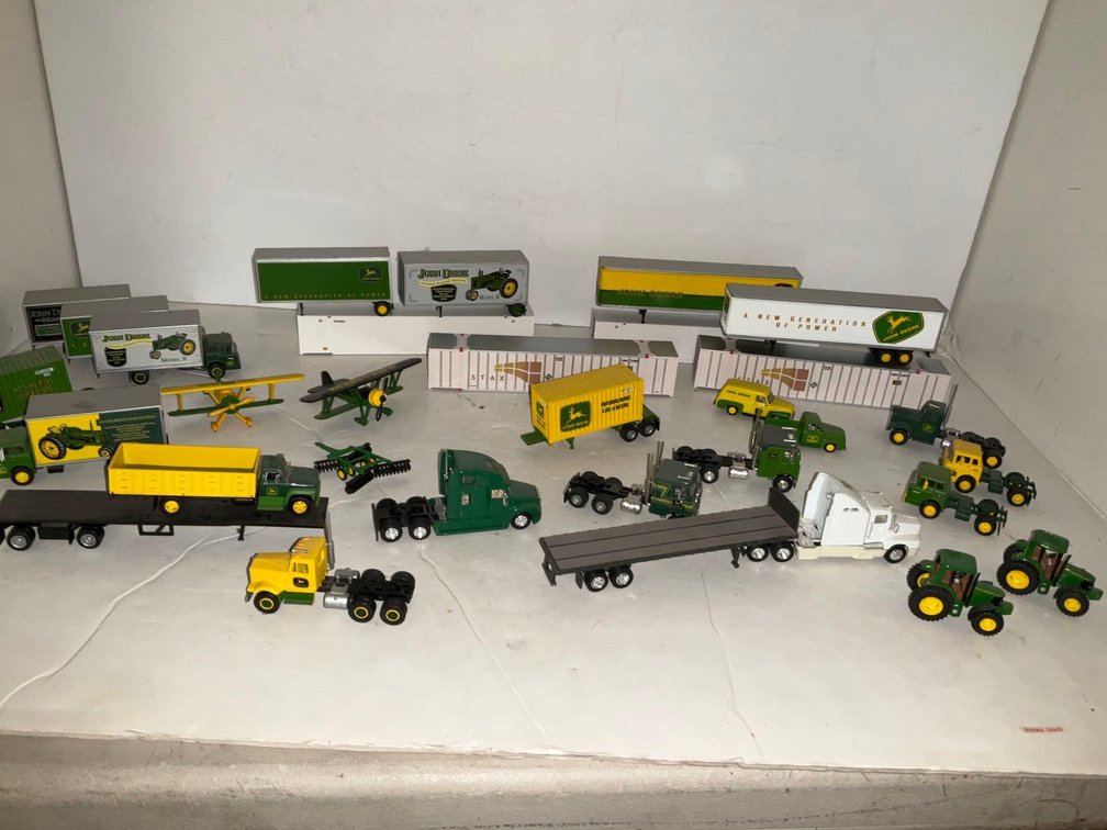 Image for Furniture, toys, tools, collectibles-Klaus