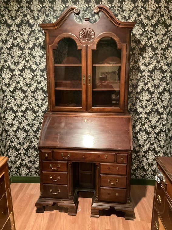 Image for Furniture, collectibles, business assets-Bellevue St