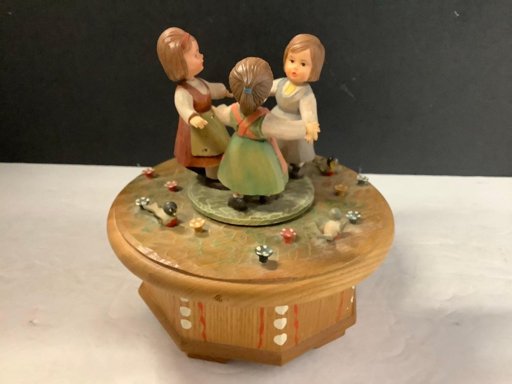Image for Furniture, collectibles, household-Main Back half