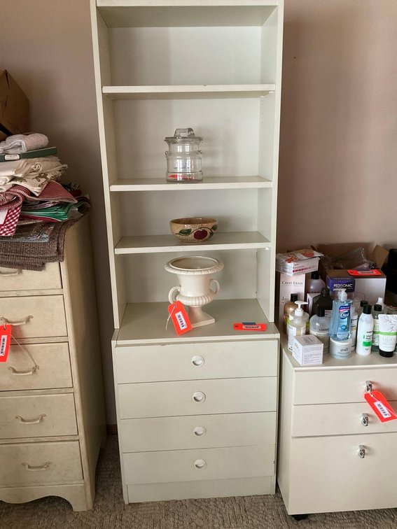 Image for Furniture, collectibles, household-Lake Largo