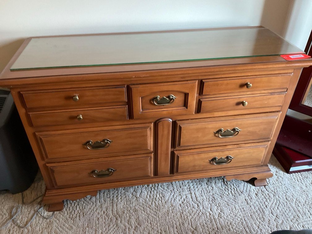 Image for Furniture, collectibles, household-Lake Largo