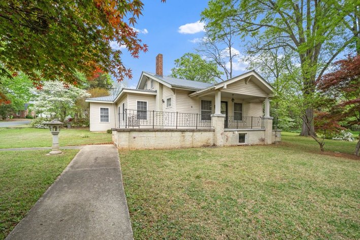 Estate of the Late Mae H. Stovall