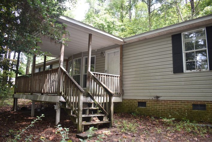 House w/ 2+ Acres Off Andrews Store Rd.