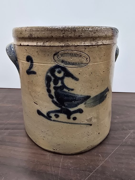 Image for 260806 Collection of the Late Glen Stewart, Lomira & the Nona Knapp Stoneware Collection