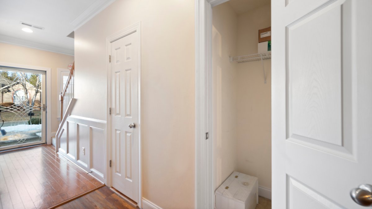 Image for 316 Saint Nicholas Trail