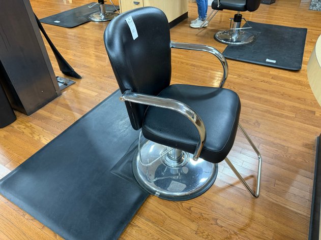 Image for Former Ida Grove Salon Equipment & Contents Online Only Auction!