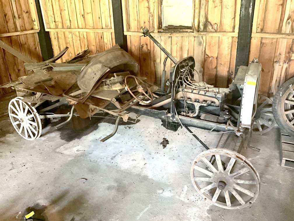 Image for (Custar OH) (4) Tractors, John Deere Combine Harvester, Farm Equipment, Vintage Vehicle Parts, Gravity Wagons, Tools, Household (Weston)