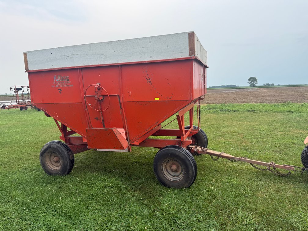 Image for (Custar OH) (4) Tractors, John Deere Combine Harvester, Farm Equipment, Vintage Vehicle Parts, Gravity Wagons, Tools, Household (Weston)