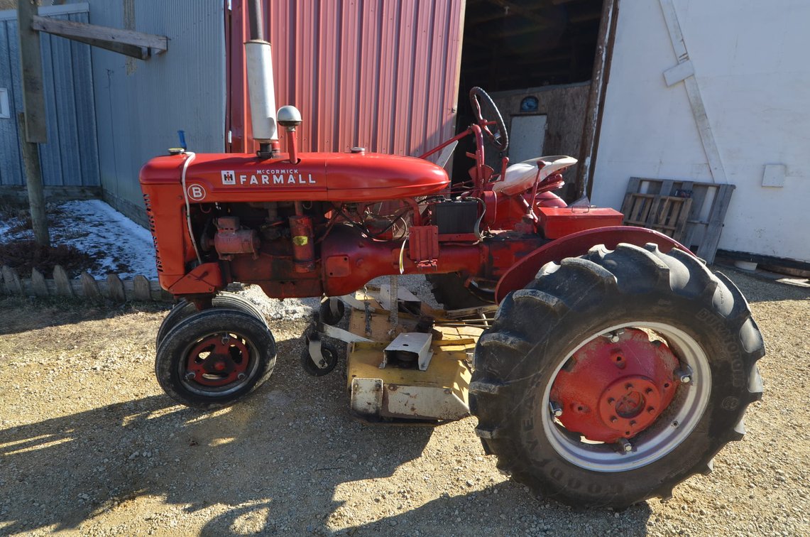 Image for JOHN DEERE TRACTORS, FARM EQUIPMENT AND OTHER PERSONAL PROPERTY - Independence, WI