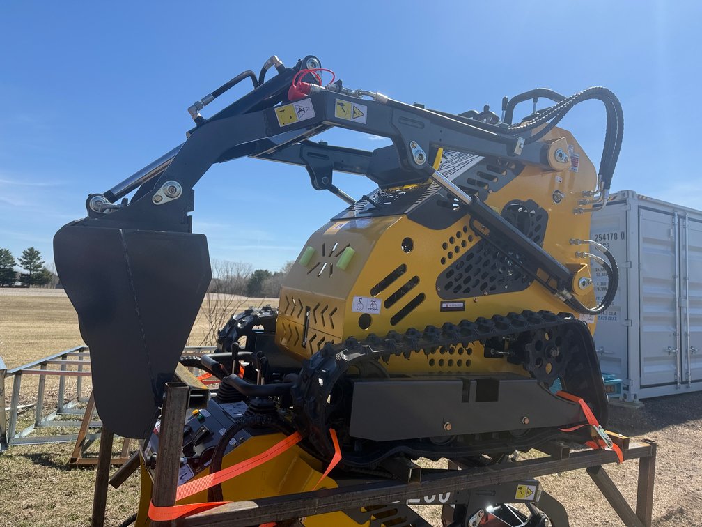 Image for MINI SKID STEERS, SHIPPING CONTAINER, ELECTRIC RIDES & MORE - Mondovi, WI