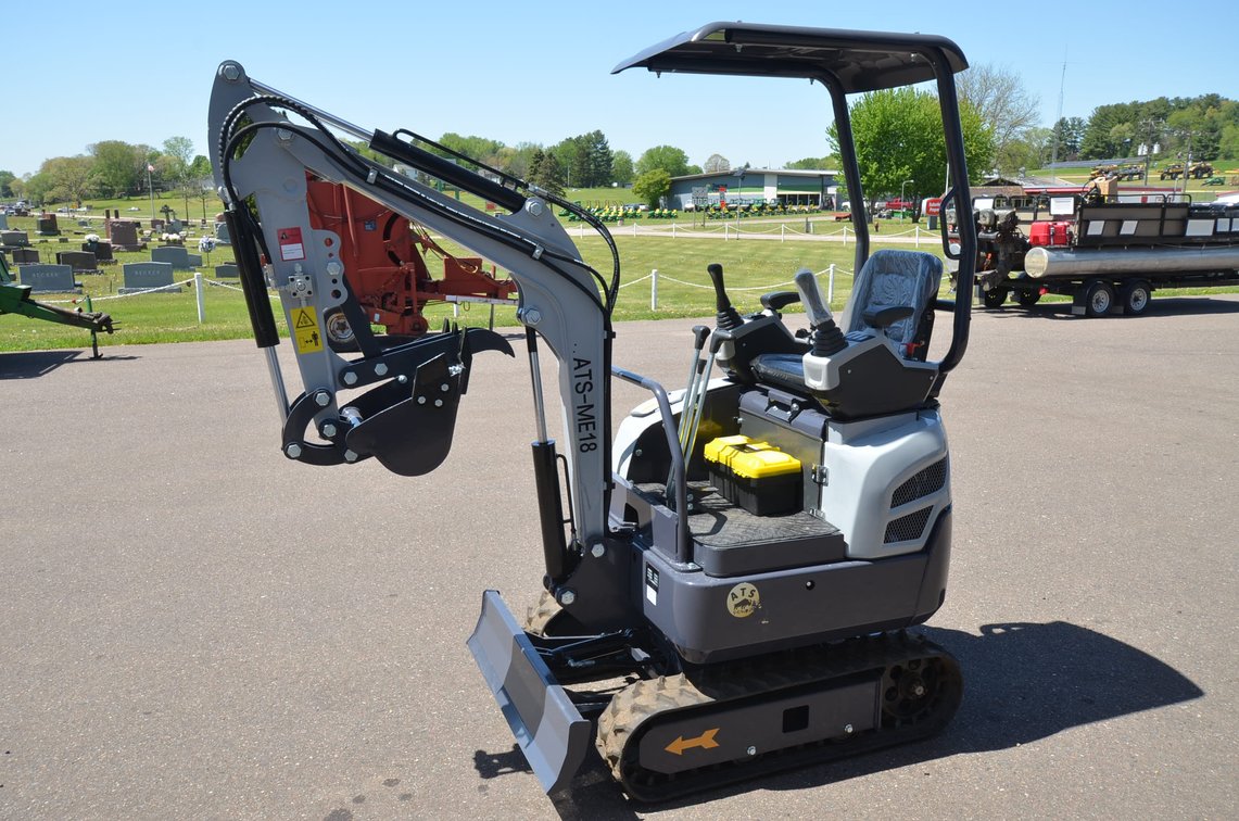 Image for EXCAVATORS, SKID STEERS, SHIPPING CONTAINERS, SKID STEER ATTACHMENTS - Mondovi, WI